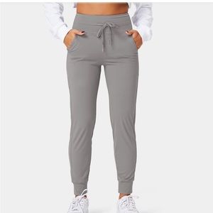 NWT Grey Halara Joggers S Petite